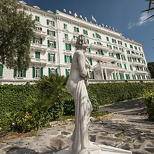 **** Hotell Grand & Des Italien