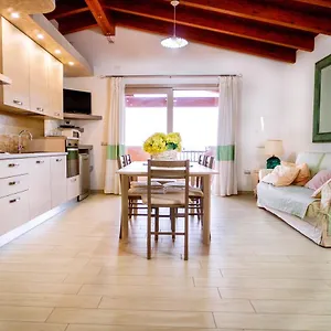 https://villa-chia-2.in-sardinia.net